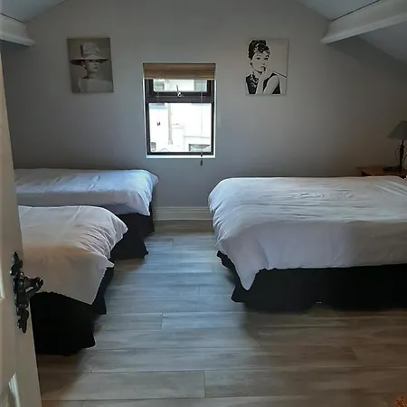 Bed and Breakfast Johnny B's Ballybofey