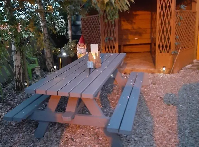 住宿加早餐酒店 Johnny B's 巴利博菲